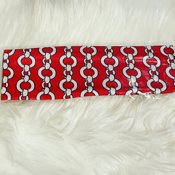 Multi Infinite Chain Linked Pattern Front Twist Headband - Picture 2 of 2